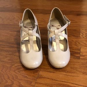 Jellypop Linz Nude Mary Jane Pumps, Size 7.5, NIB